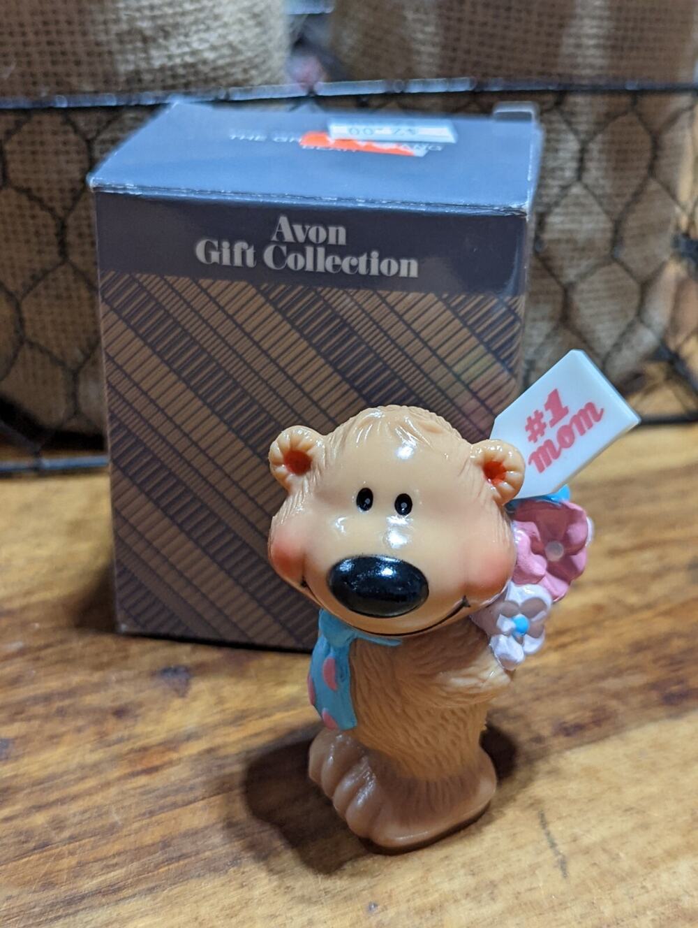 Avon Vtg Gift Collections The Greeting Gang Bear #1 Mom Mother's Day Collectible